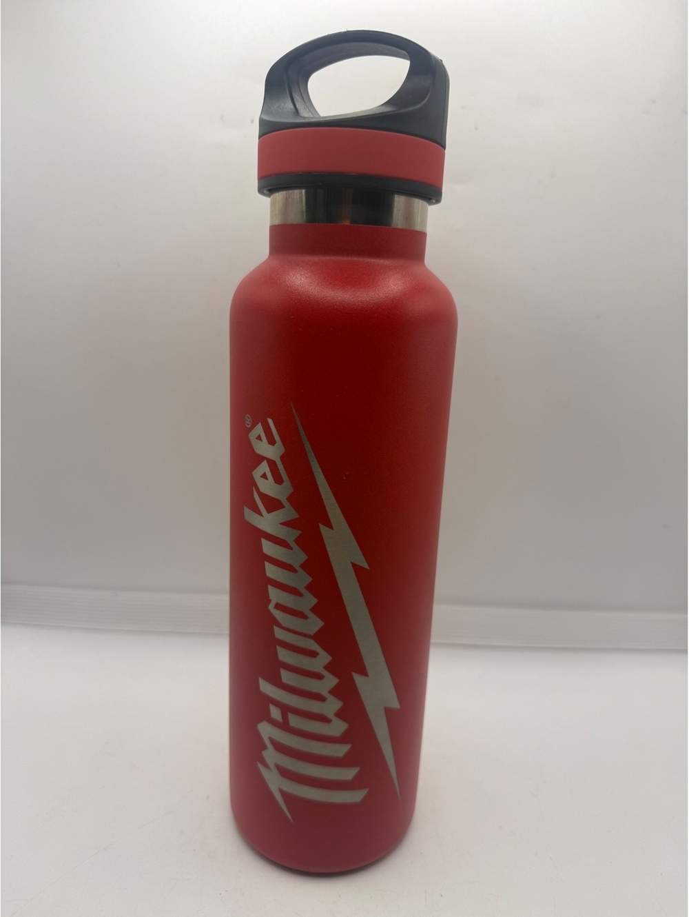 Milwaukee Tools Red Insulated Stainless Steel Water Bottle Carry Handle Lid